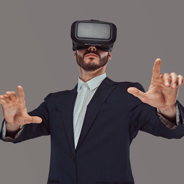 Hurix Minibook: Immersive Learning for the WIN in Education